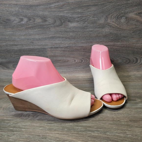 Franco Sarto Wedge Sandals Womens 8.5 White Dublin Peep Toe Leather Slip On Heel - Picture 1 of 16